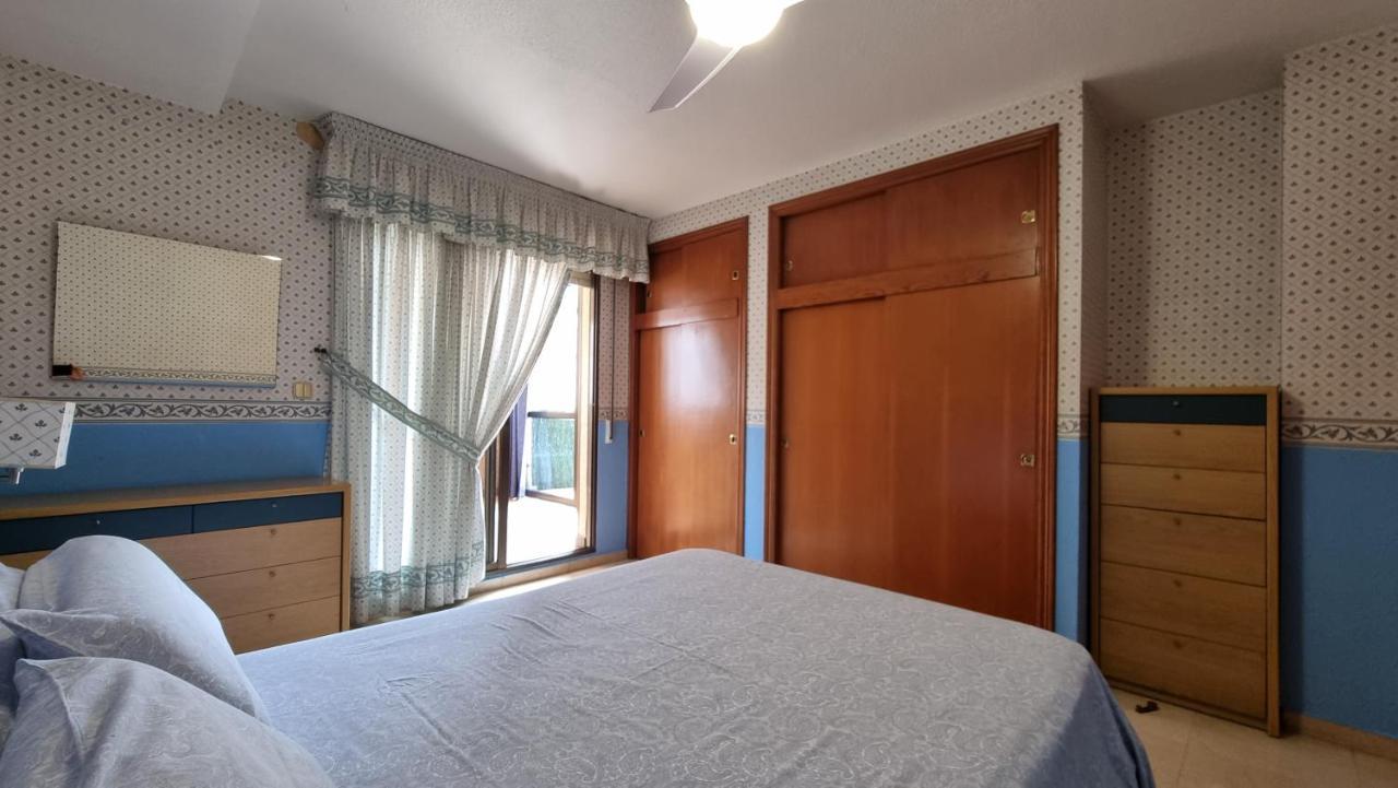 Atico Con Terraza Y 2 Habitaciones En Casco Antiguo Benidorm Exterior foto